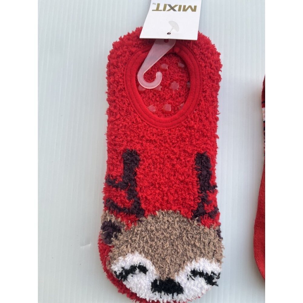 3 Mix it Pawsitive Red Holiday crew Socks and holiday slippers Shoe Size 4-10 - Picture 10 of 11